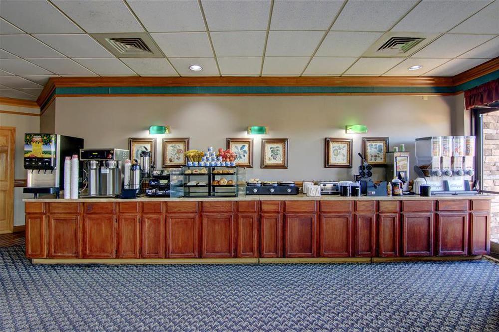 Ramada By Wyndham Macon Hotel Restaurant foto